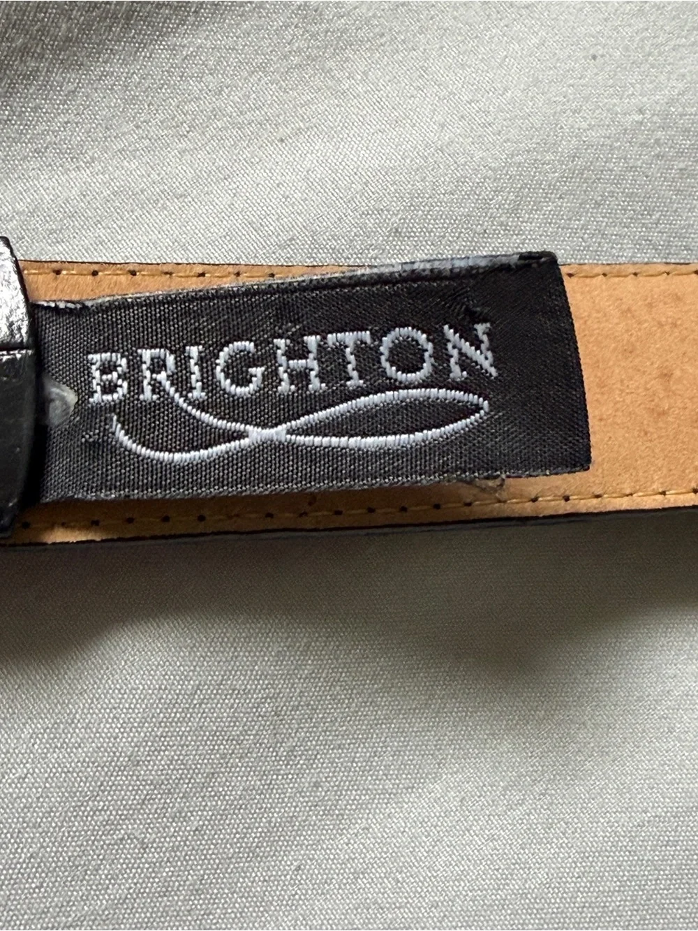 BRIGHTON Women’s M/L 32” Black Leather 90s Belt 42603 Silver Embossed Croc EUC